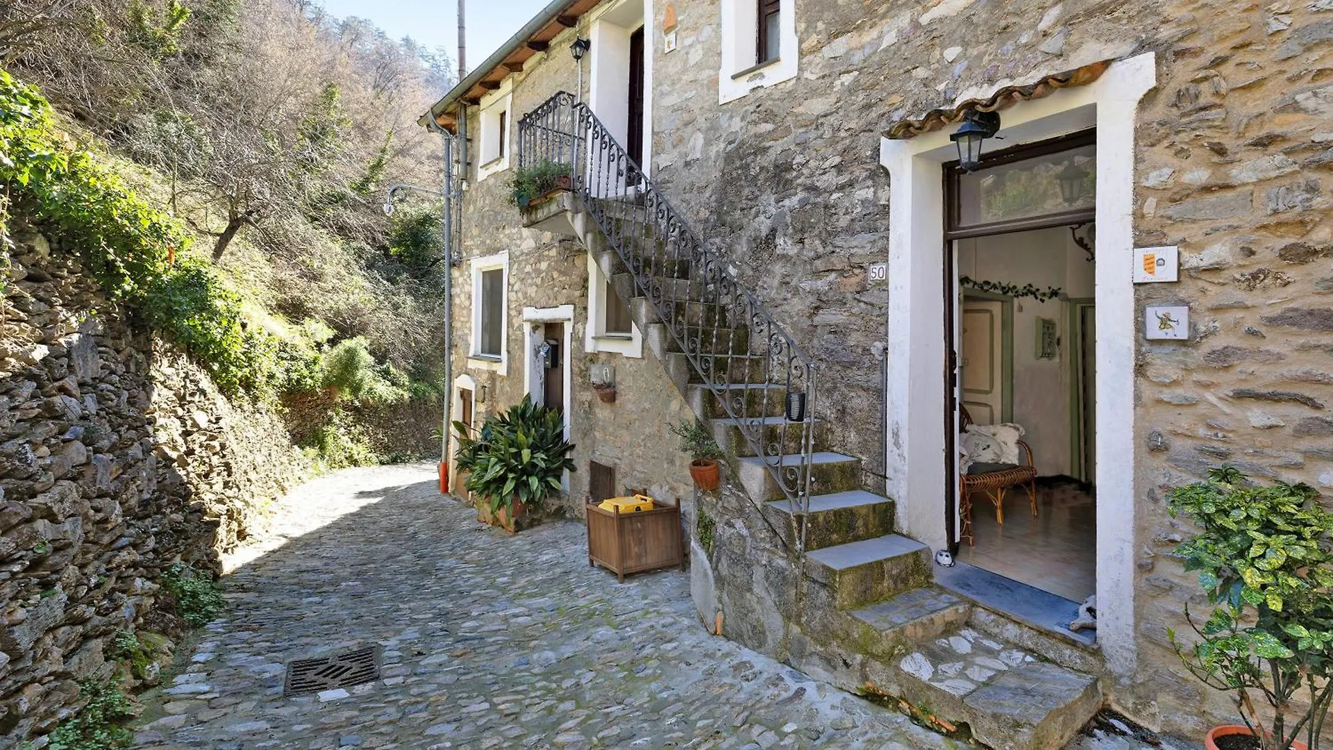 La Casa Della Lavanda Castelvecchio di Rocca Barbena 0*,  Italy
